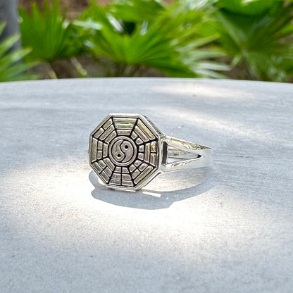 Yin & Yang Bagua Taijitu Chinese Philosophy Ring