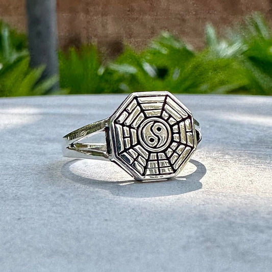 Yin & Yang Bagua Taijitu Chinese Philosophy Ring