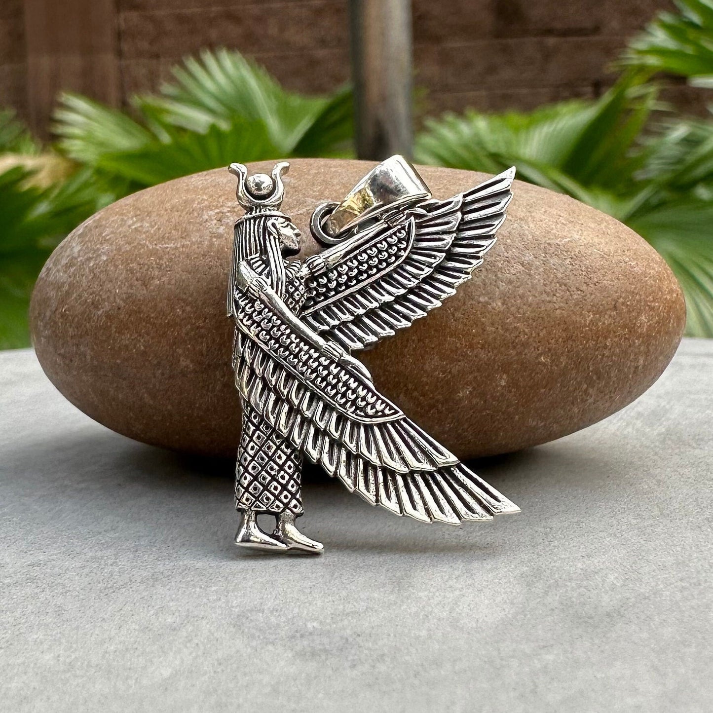 Hathor Egyptian Goddess Isis Wing Egypt God Pendant/Necklace