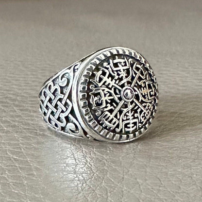 Vegvisir Norse Compass Ring