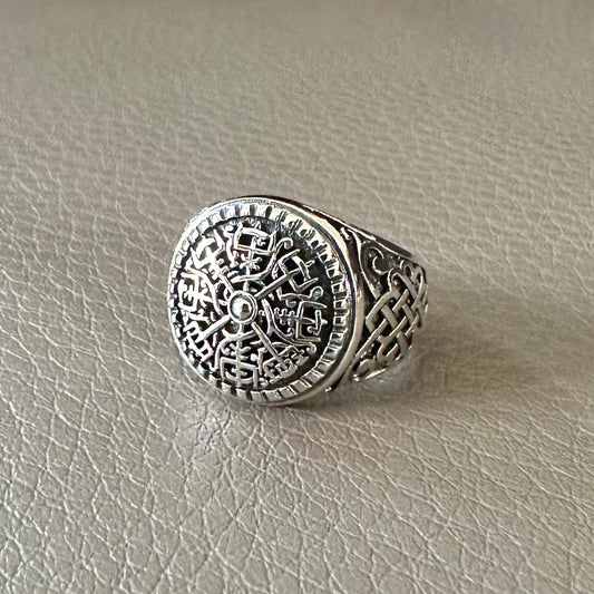 Vegvisir Norse Compass Ring