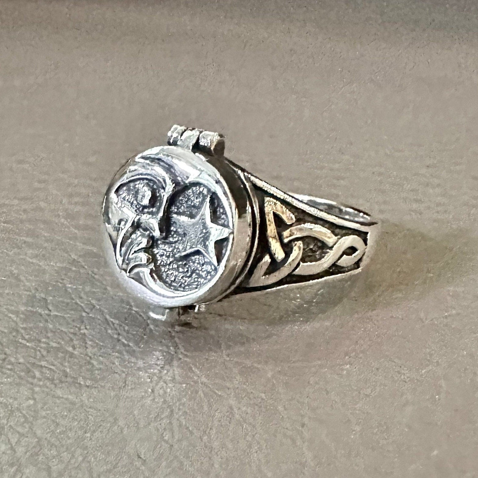 Handcrafted 925 Sterling Silver Sun & Moon Locket Ring Crescent Moon Stars Celtic Design Ring Silver Jewelry Accessories Gift by VINTZ