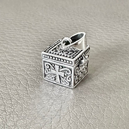 Bali Flower Locket Pendant/Necklace