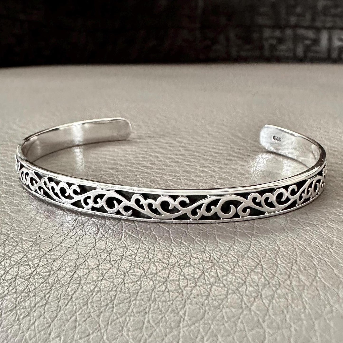 Bali Floral Hindi Flower Fashion Cuff Bracelet