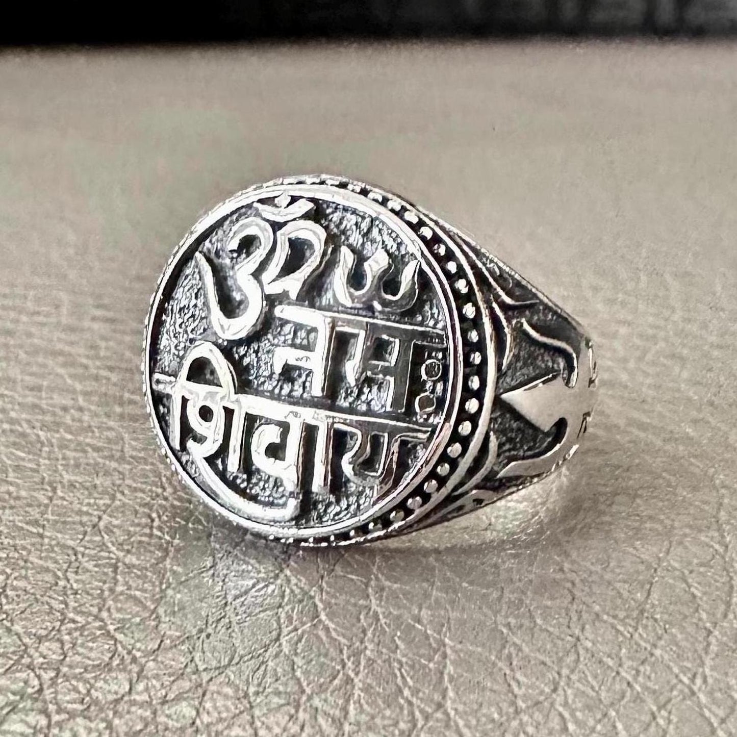 Ohm/Om Buddhism Hindi Symbol Sanskrit Talisman Ring