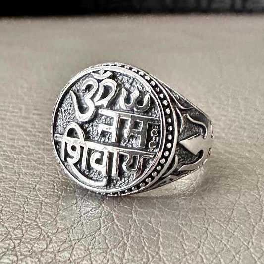 Ohm/Om Buddhism Hindi Symbol Sanskrit Talisman Ring