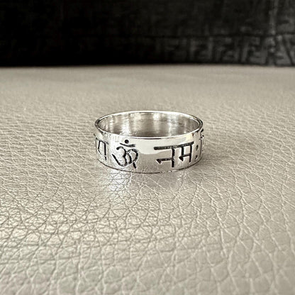 Ohm/Om Buddhism Hindi Sanskrit Talisman Ring