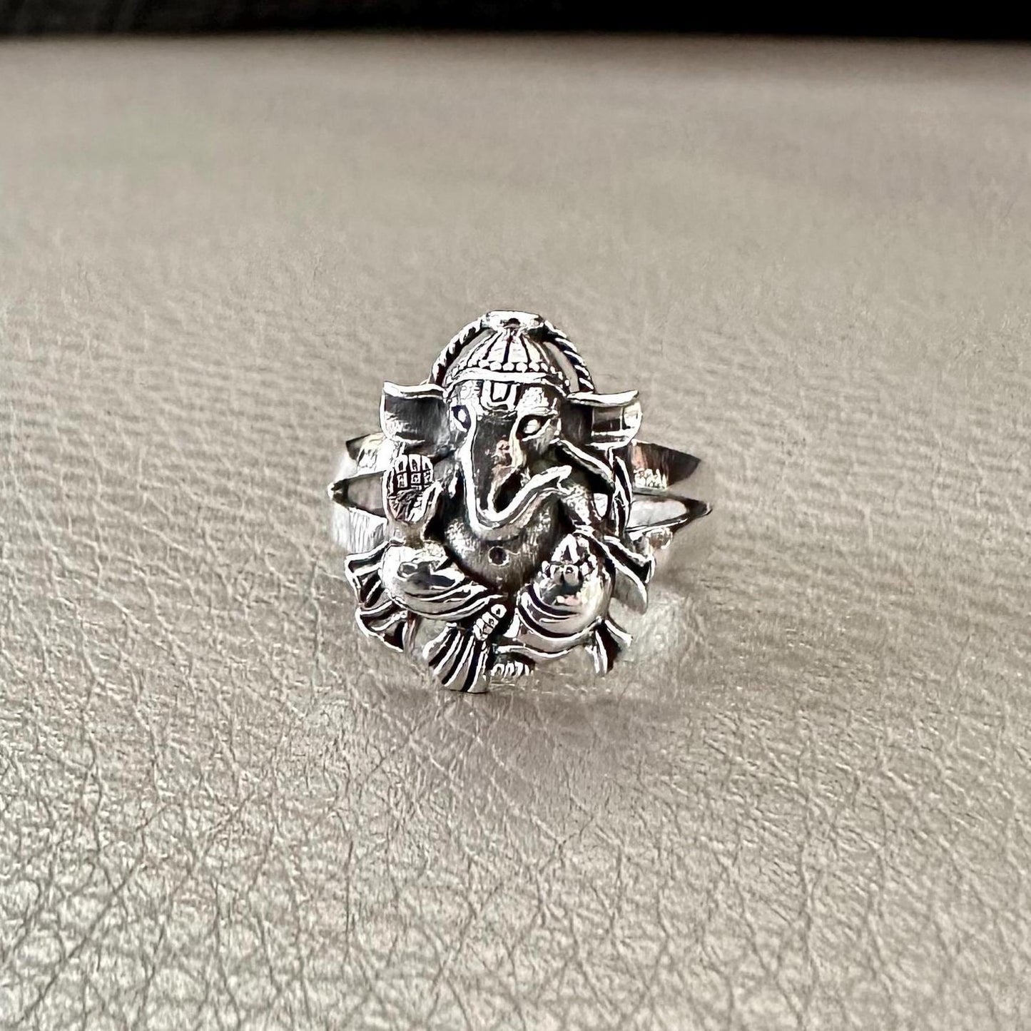 Ganesha Hinduism Elephant Head God Ganapati Hindi Deity Ring