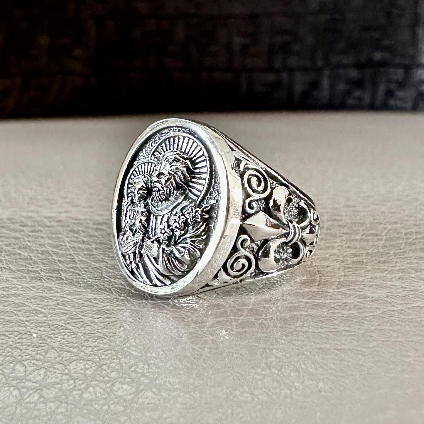 Saint Anthony of Padua Jesus Patron Ring