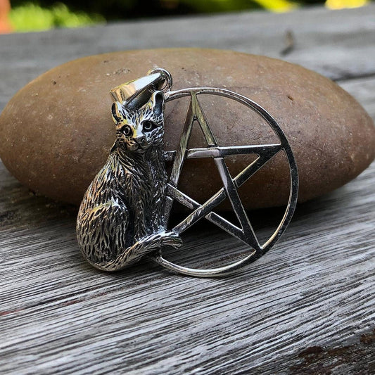 Cat Pentagram Wiccan Star Pendant/Necklace