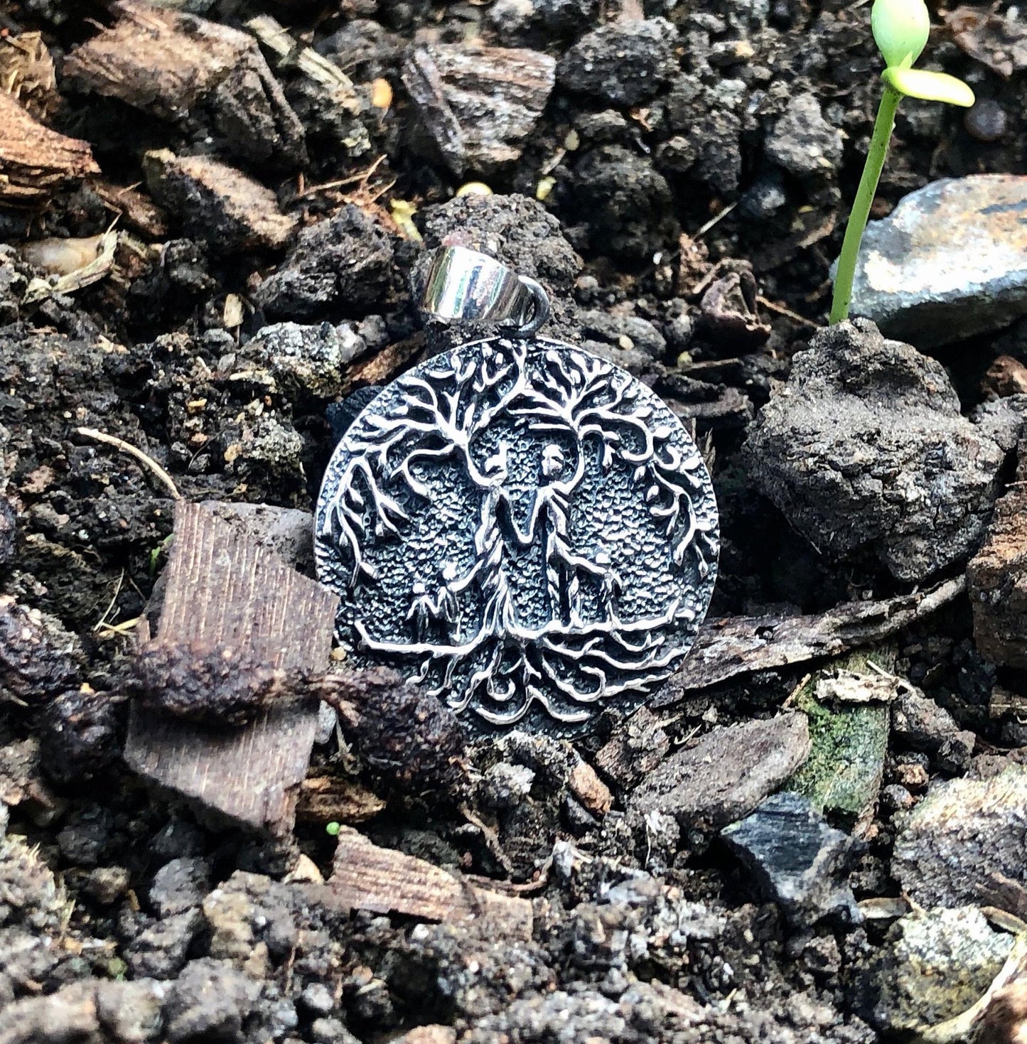 Tree of Life Viking Yggdrasil Celtic Pendant/Necklace
