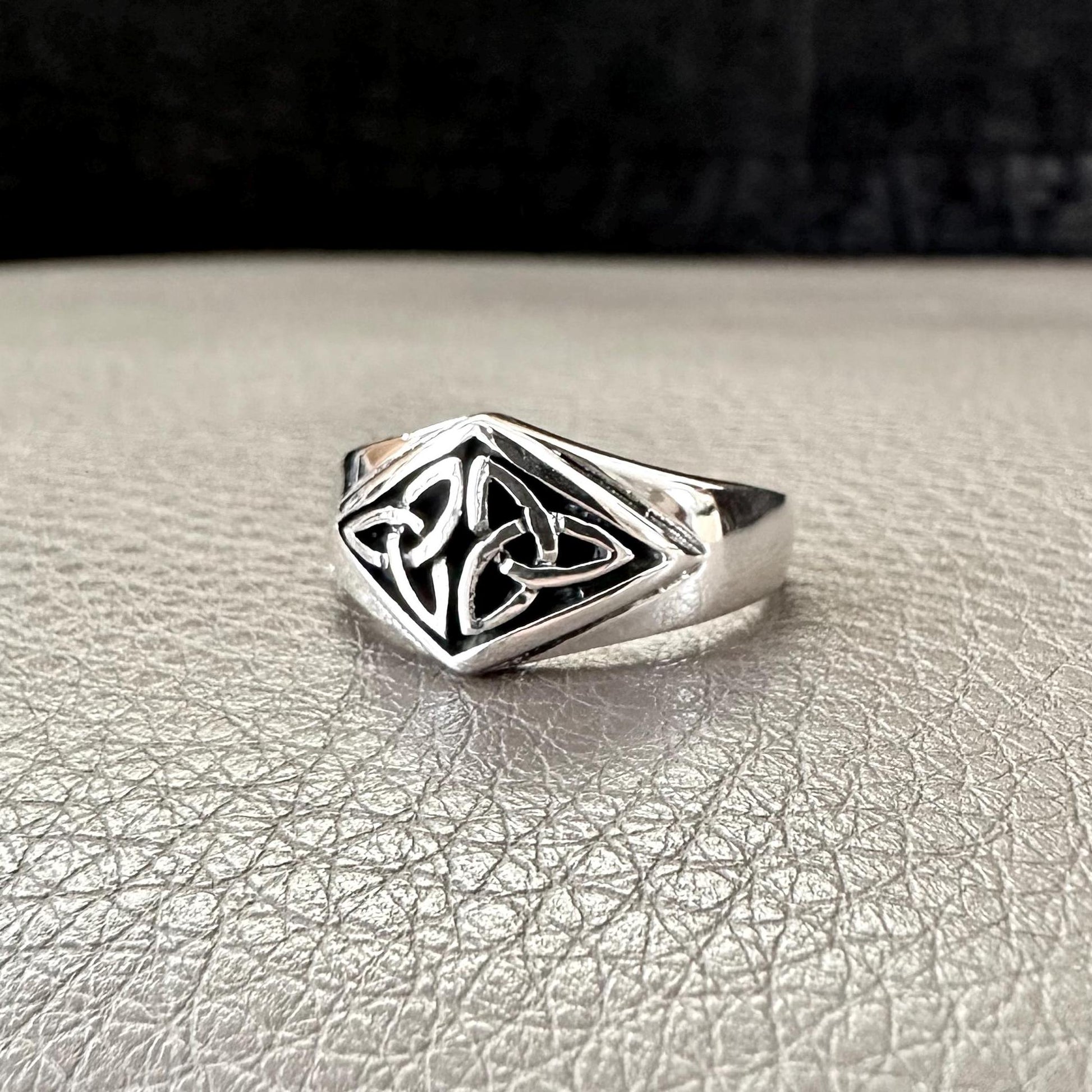 Handcrafted 925 Sterling Silver Triquetra Ring Viking Celtic Knot Design Ring Silver Jewelry Accessories Gift by VINTZ
