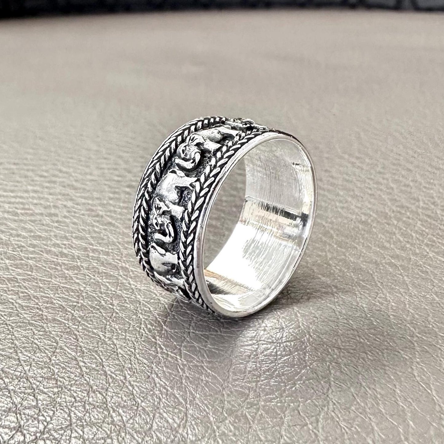 Handcrafted 925 Sterling Silver Elephant Ring Thailand National Animal Elephant Ring Silver Jewelry fashilAccessories Gift by VINTZ