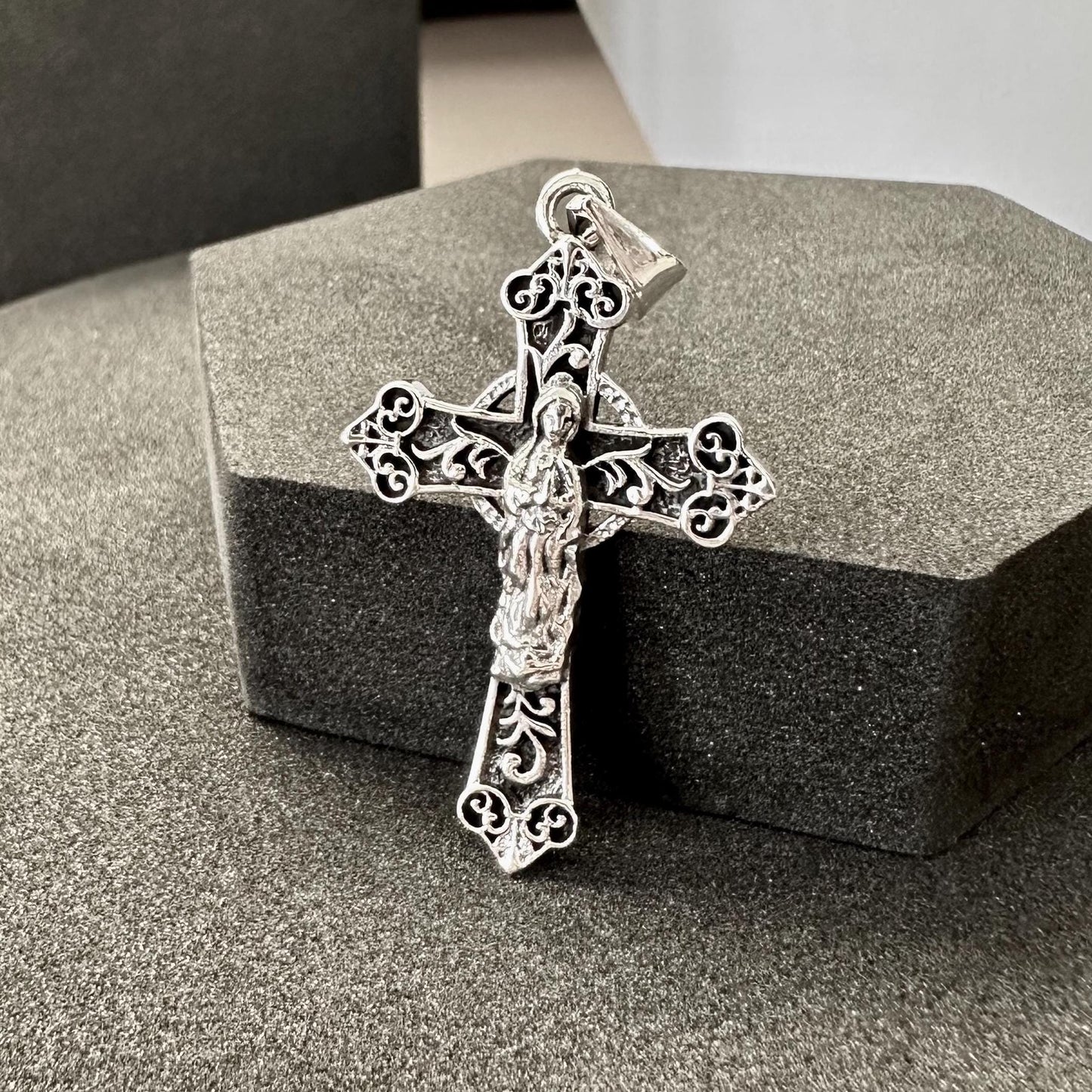 Handcrafted 925 Sterling Silver Cross Pendant Catholic Jesus Christ Crucifix Pendant/Necklace Silver Jewelry Accessories Gift by VINTZ