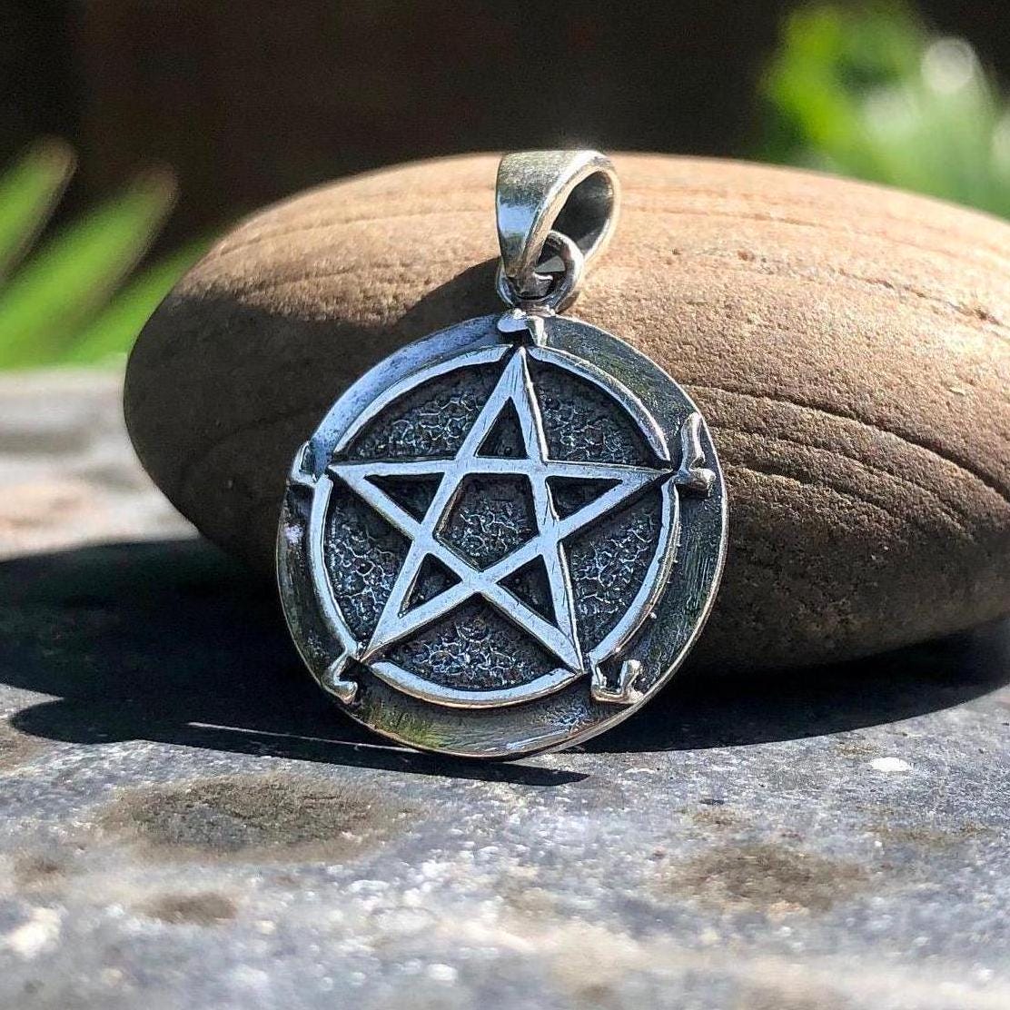 Pentagram Wiccan Pentacle Star Pendant/Necklace