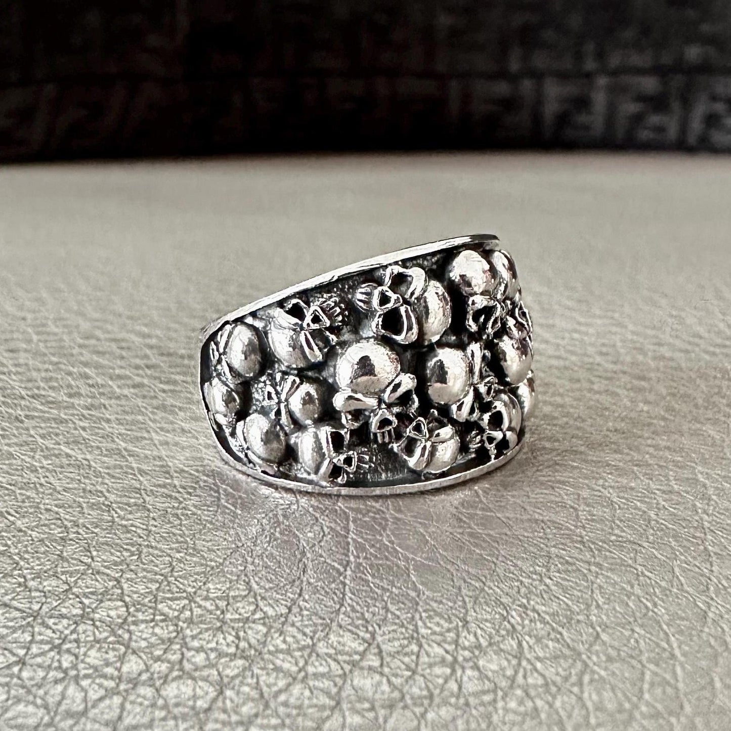 Heavy Skull Punk Gothic Pirate Bones Biker Ring