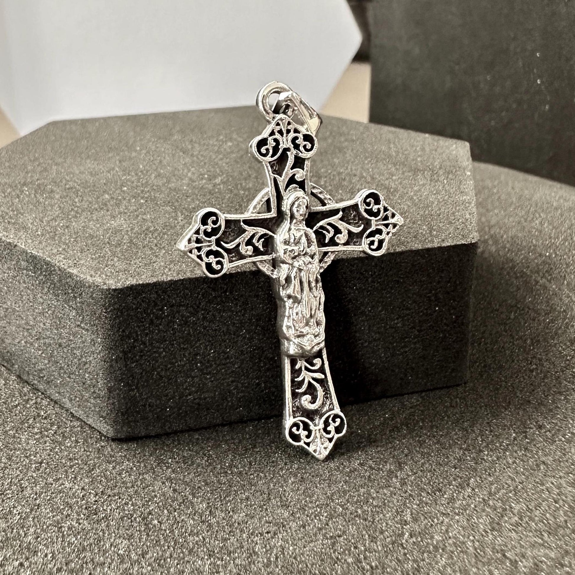 Handcrafted 925 Sterling Silver Cross Pendant Catholic Jesus Christ Crucifix Pendant/Necklace Silver Jewelry Accessories Gift by VINTZ