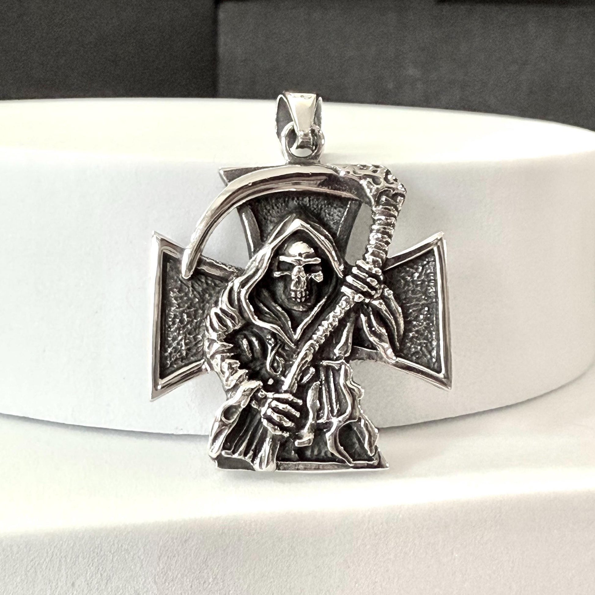 Handcrafted 925 Sterling Silver Grim Reaper Pendant Gothic Skull Templar Cross Pendant/Necklace Silver Jewelry Accessories Gift by VINTZ
