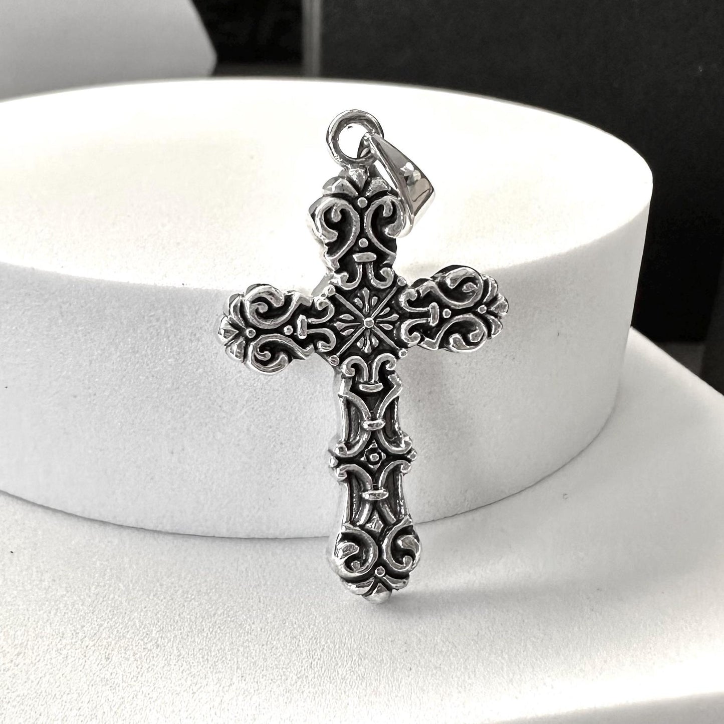 Handcrafted 925 Sterling Silver Cross Pendant Christian Jesus Christ Crucifix Pendant/Necklace Silver Jewelry Accessories Gift by VINTZ