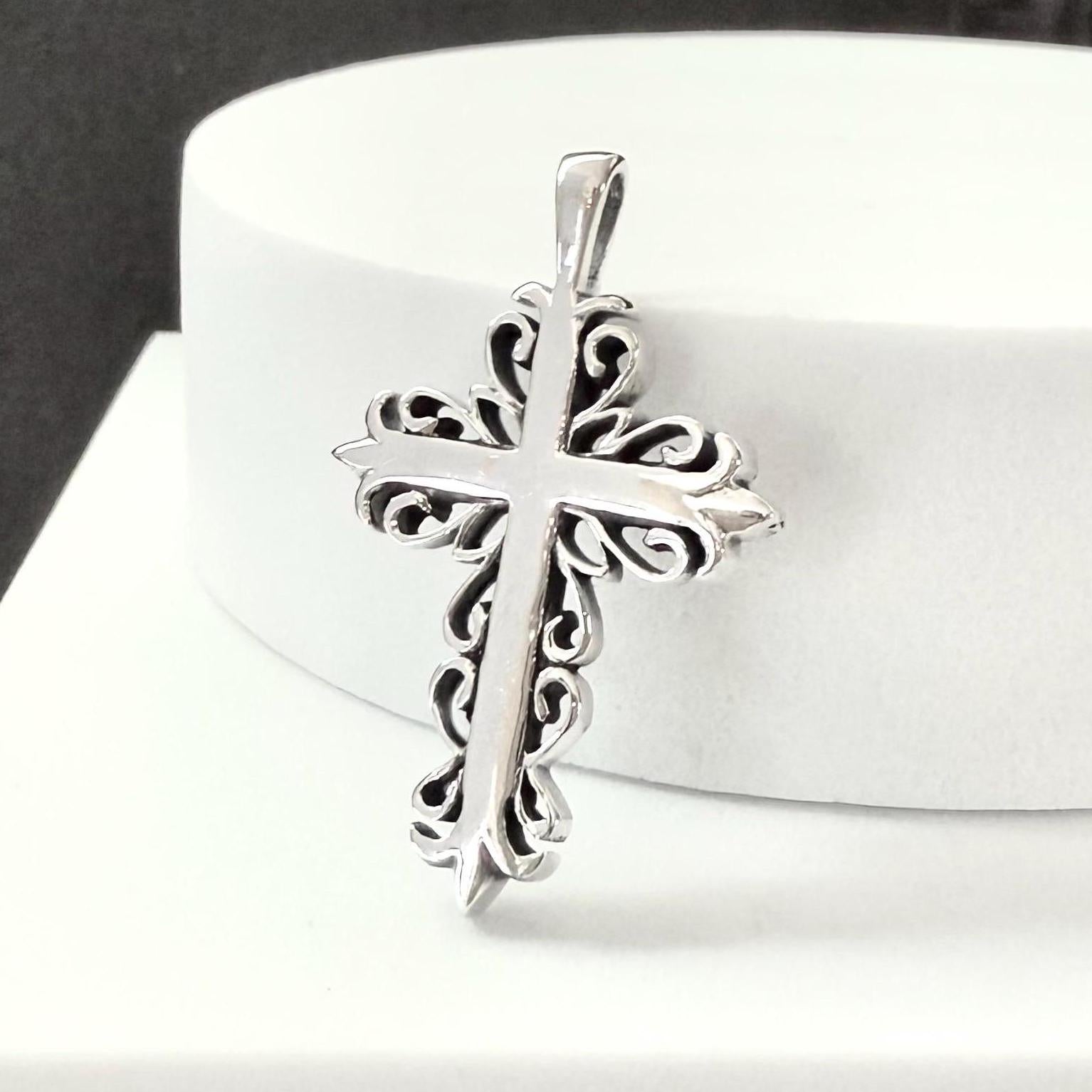 Handcrafted 925 Sterling Silver Cross Pendant Christian Jesus Christ Crucifix Pendant/Necklace Silver Jewelry Accessories Gift by VINTZ