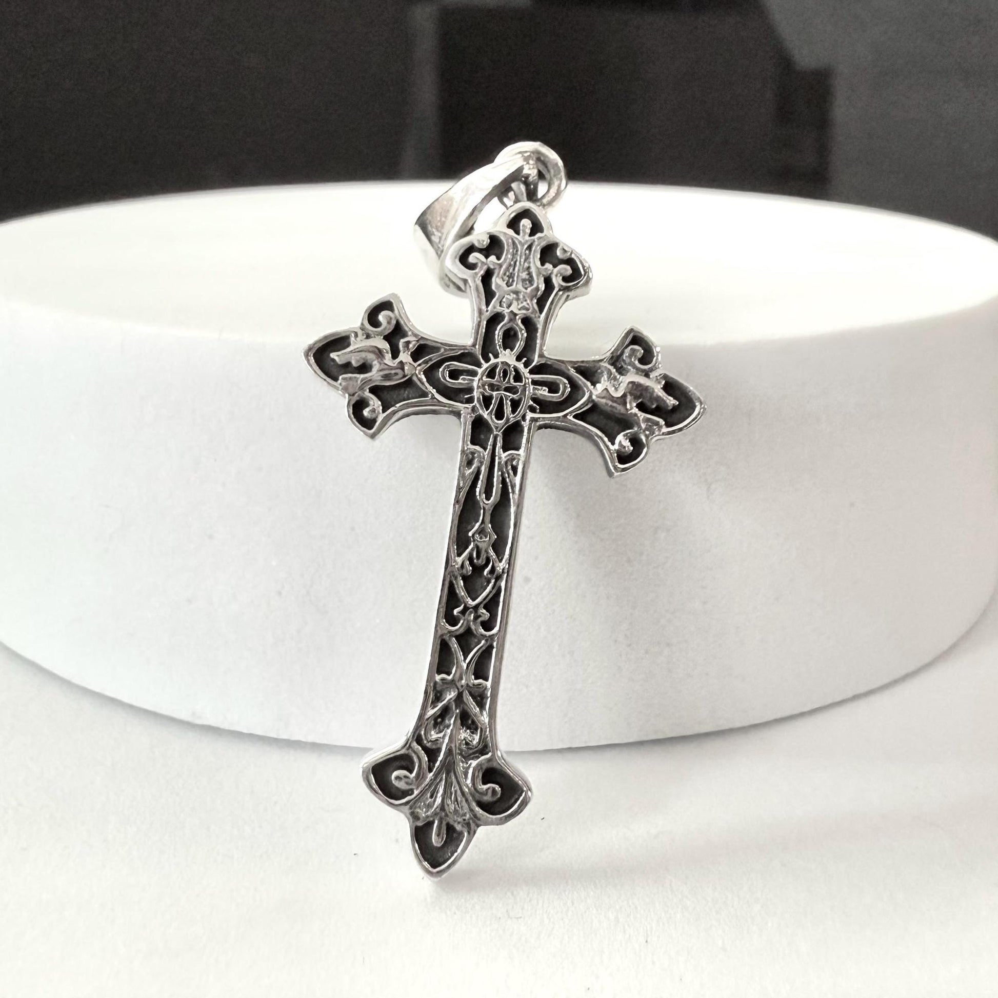 Handcrafted 925 Sterling Silver Cross Pendant Christian God Jesus Christ Crucifix Pendant/Necklace Silver Jewelry Accessories Gift by VINTZ