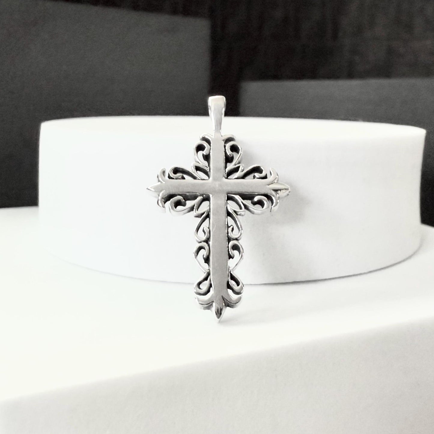 Handcrafted 925 Sterling Silver Cross Pendant Christian Jesus Christ Crucifix Pendant/Necklace Silver Jewelry Accessories Gift by VINTZ