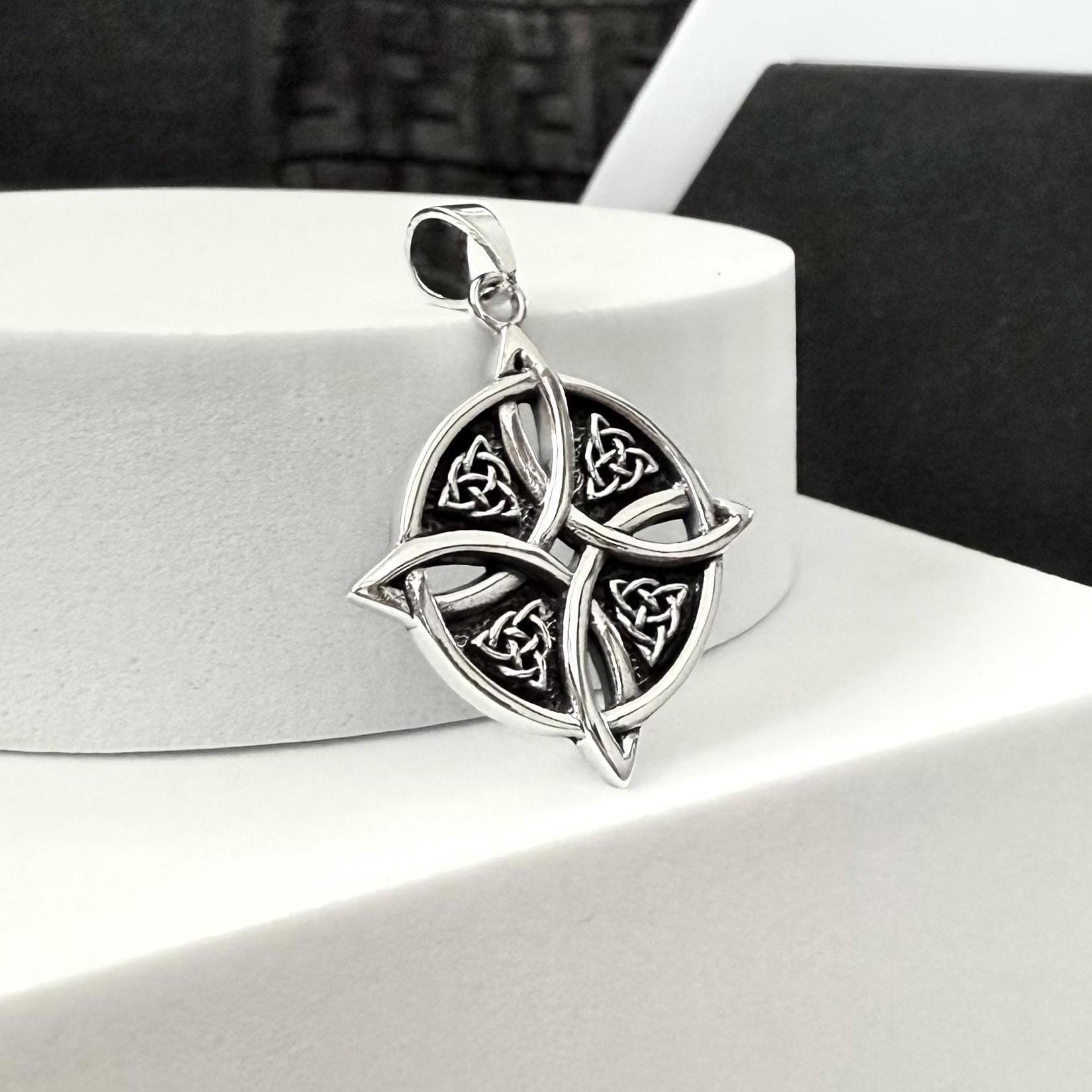 Handcrafted 925 Sterling Silver Witch's Knot Pendant Magic Celtic Knot Triquetra Wiccan Pendant/Necklace Jewelry Accessories Gift by VINTZ