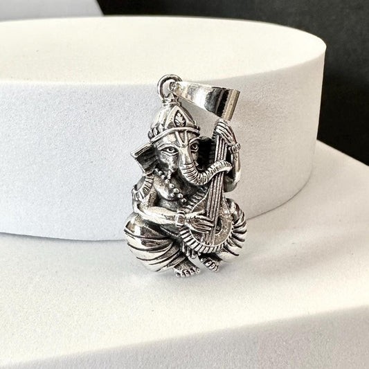 Ganesha Elephant God Ganapati Hindi Deity Pendant/Necklace