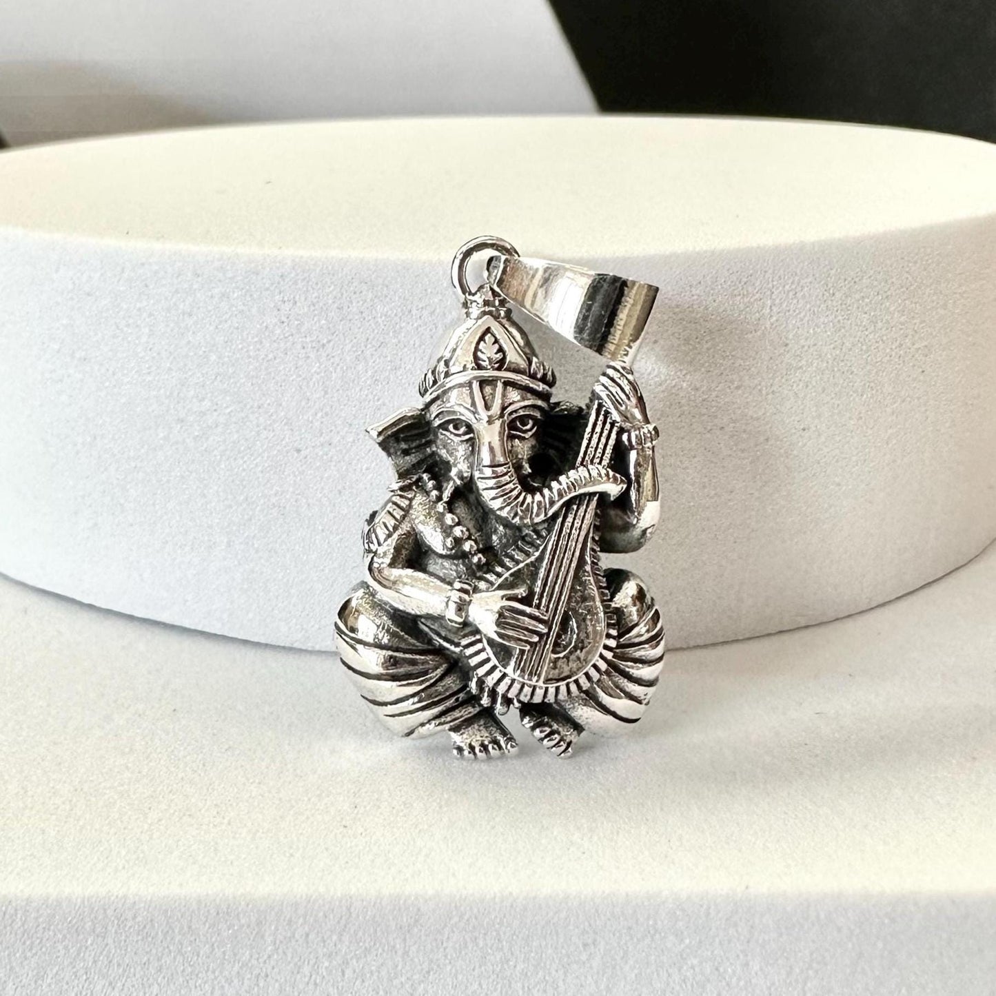Ganesha Elephant God Ganapati Hindi Deity Pendant/Necklace