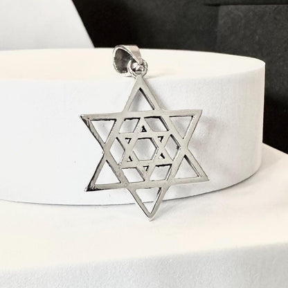 Star of David Hebrew Jewish Seal of Solomon Pendant/Necklace