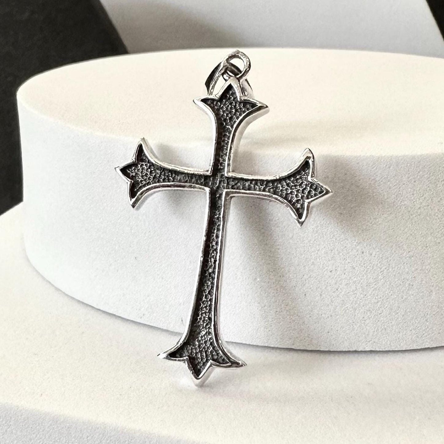 Crucifix Cross Christian Jesus Christ Pendant/Necklace