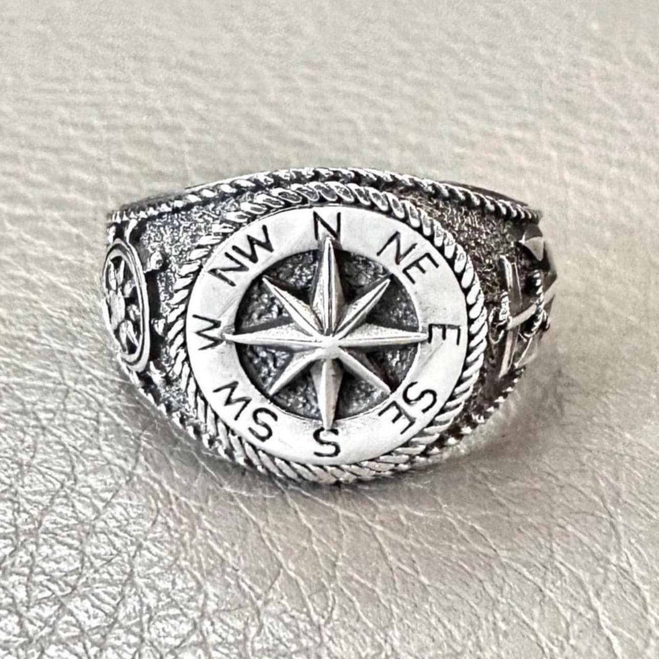 Compass Sailor North Star Compass Anchor Wheel Ring