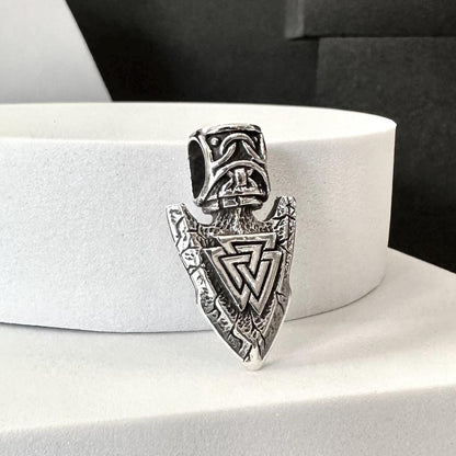 Odin's Valknut Viking Symbol Celtic Triangle Knot Pendant/Necklace