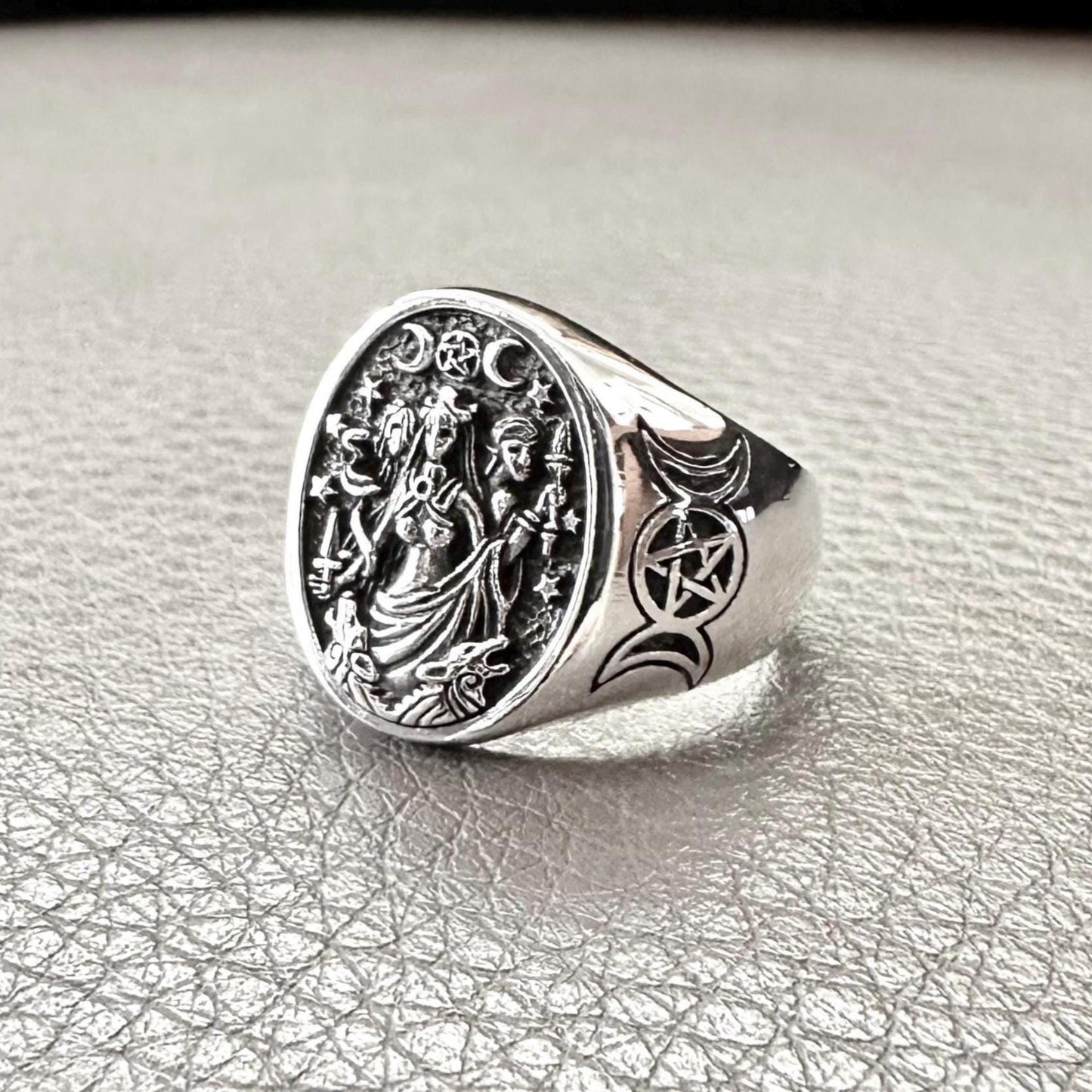 Moon Goddess Luna Deities Wiccan Ring