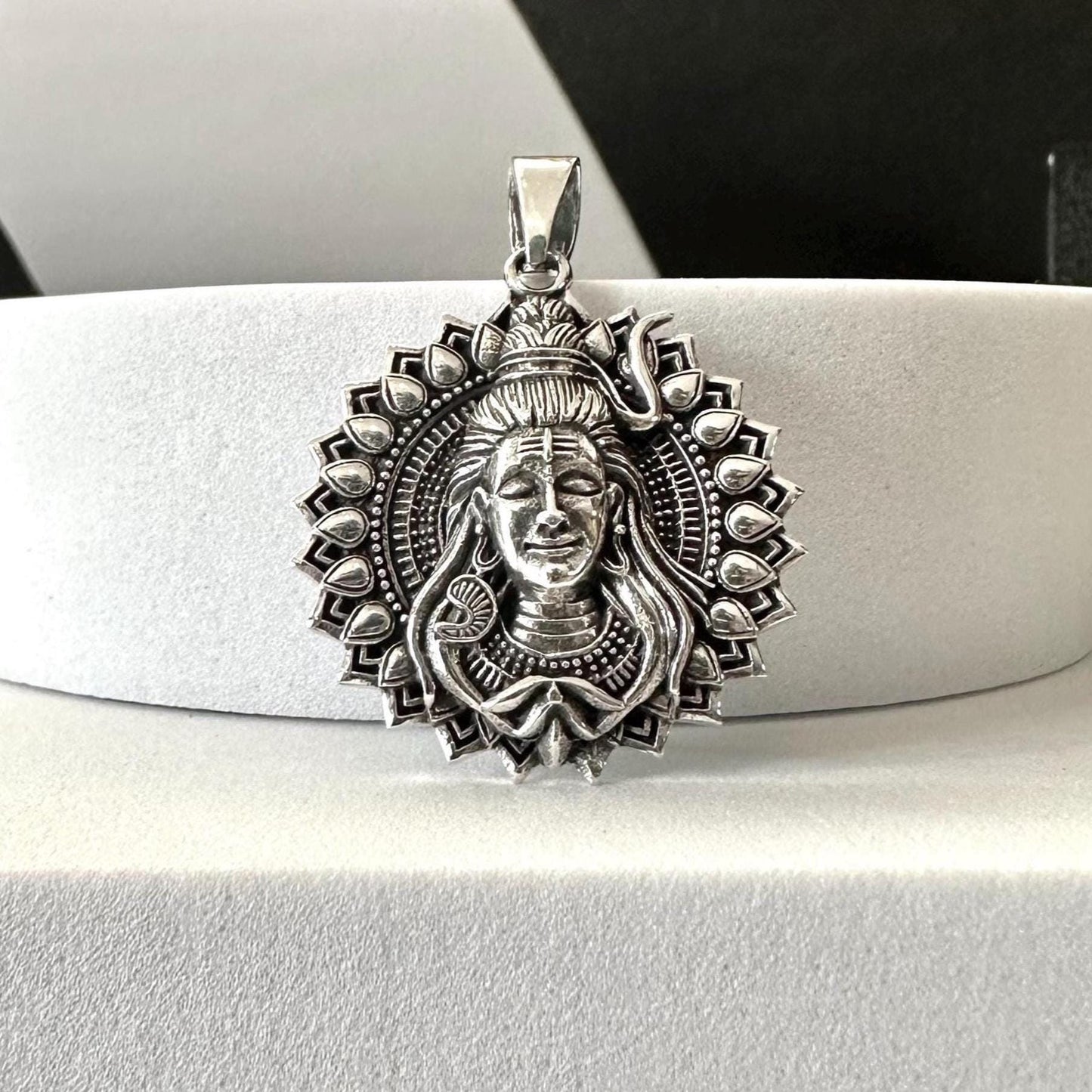 Buddhism Siddhartha Gautama Pendant/Necklace