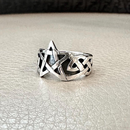 Pentagram Wiccan Pentacle Gothic Magical Star Ring