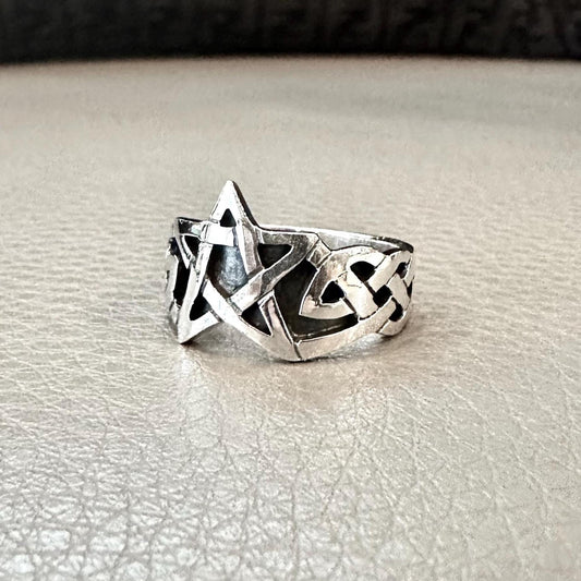 Pentagram Wiccan Pentacle Gothic Magical Star Ring