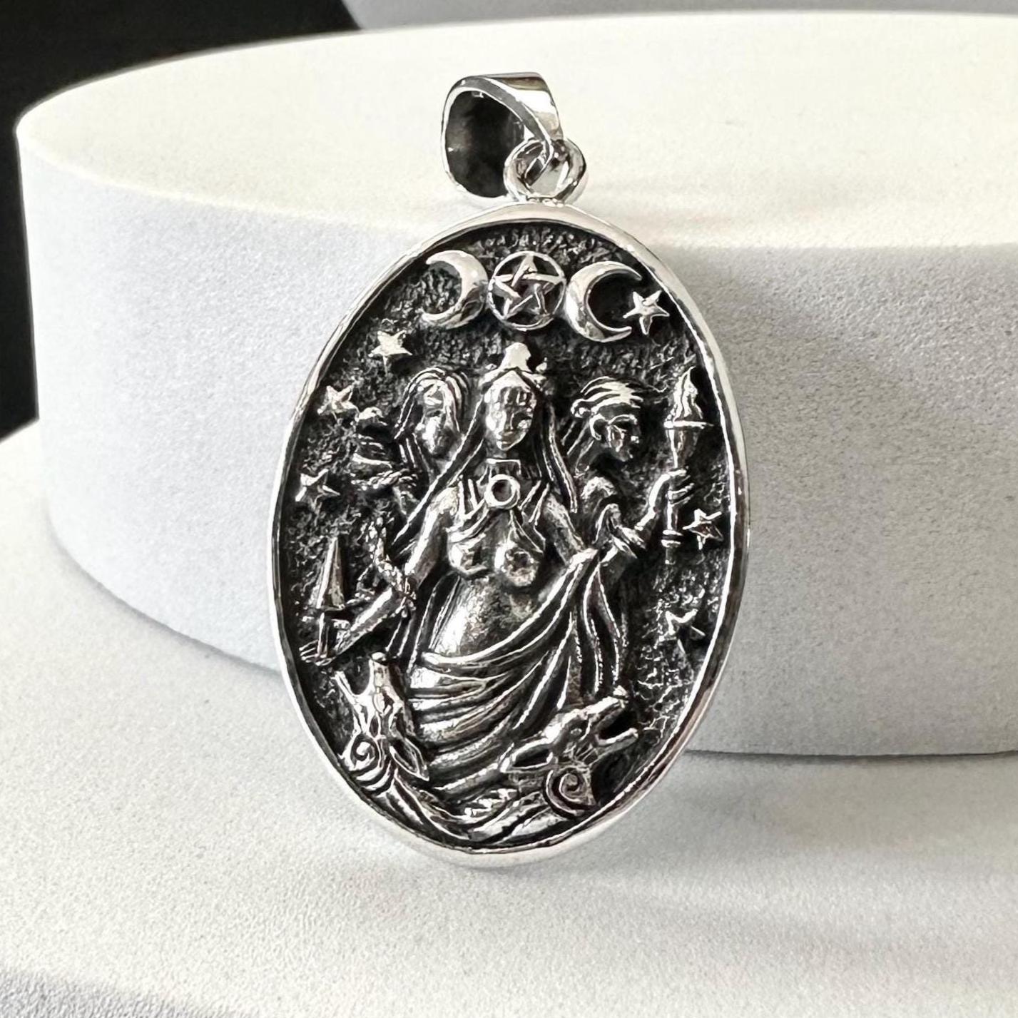 Triple Moon Goddess Luna Deity Wiccan Pendant/Necklace