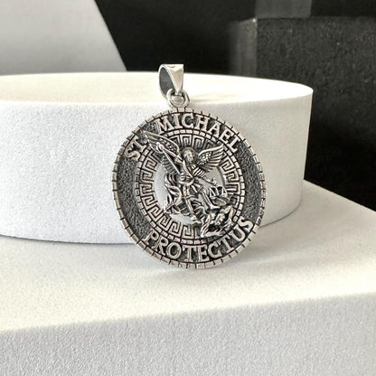 Archangel Saint Michael Guardian Angelo Pendant/Necklace