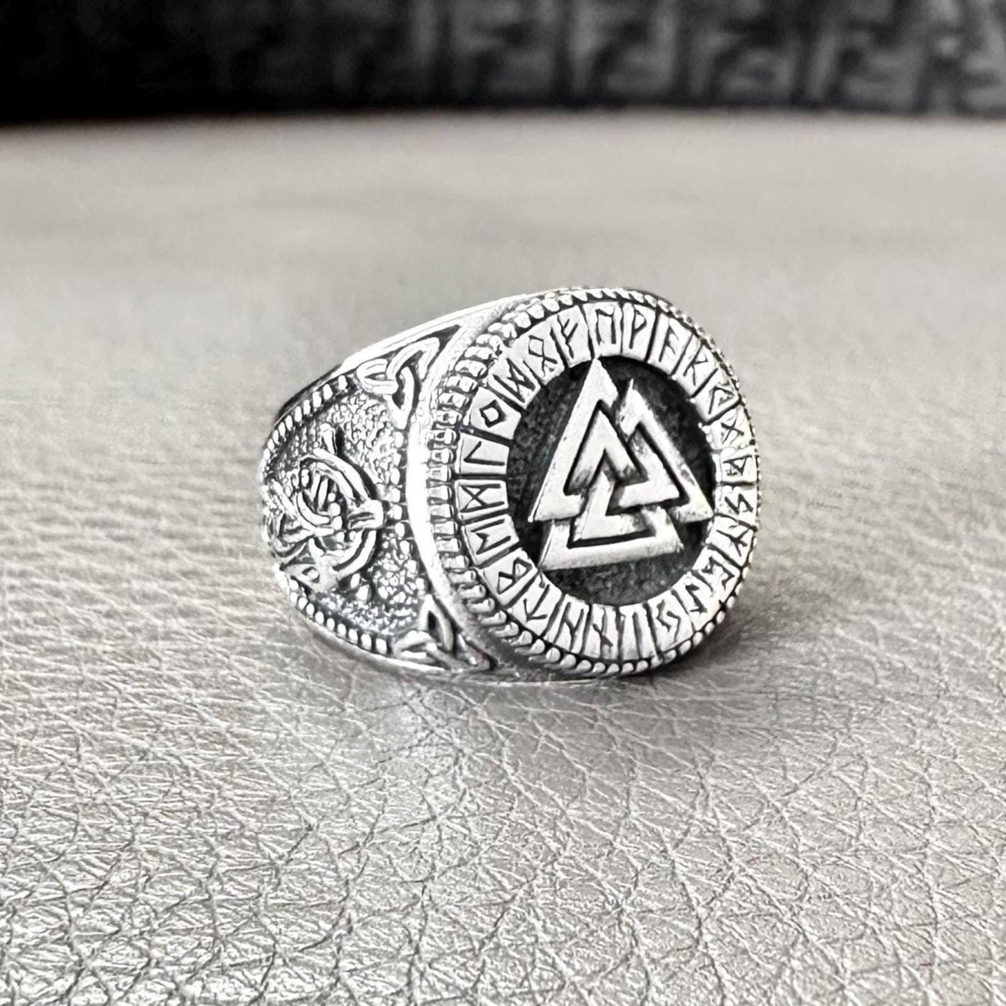 Valknut Viking Interlocked Triangles Celtic Knot Ring