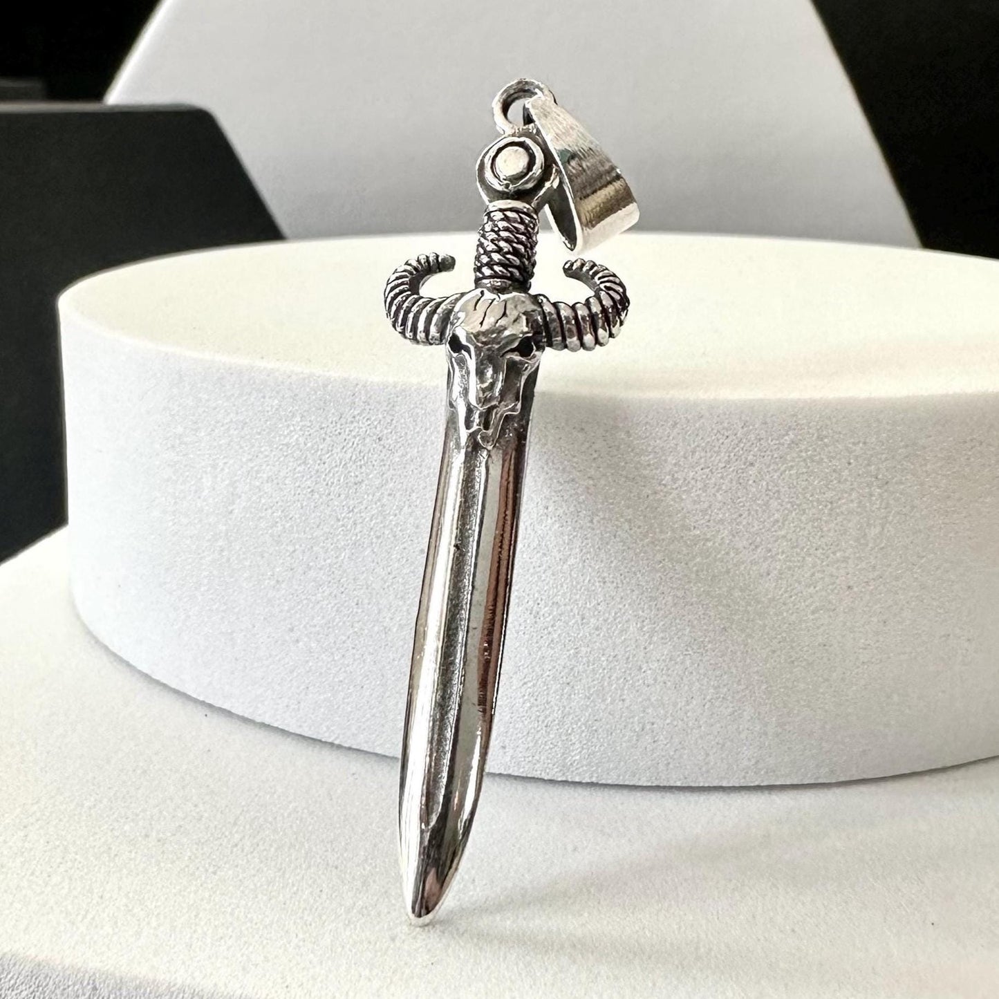 Medieval Long Sword Knight Great Blade Pendant/Necklace