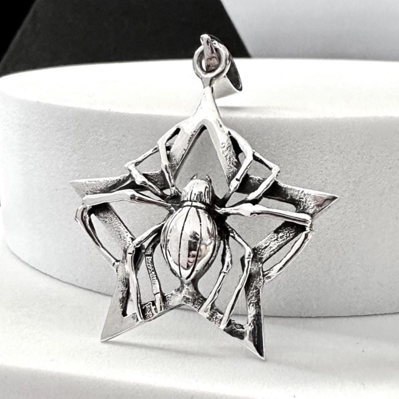 Pentagram Gothic Star Pentacle Spider Pendant/Necklace