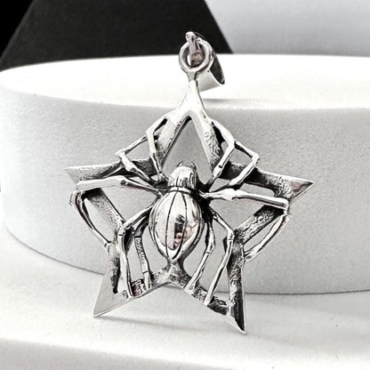 Pentagram Gothic Star Pentacle Spider Pendant/Necklace