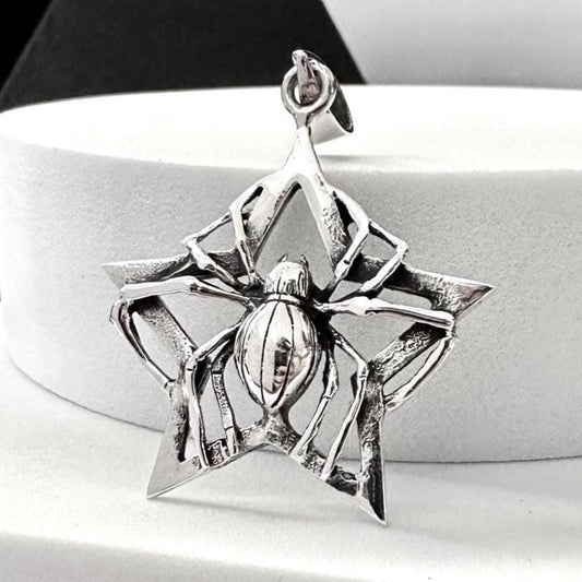 Pentagram Gothic Star Pentacle Spider Pendant/Necklace
