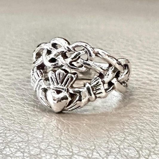 Claddagh Heritage Irish Celtic Knot Heart Ring