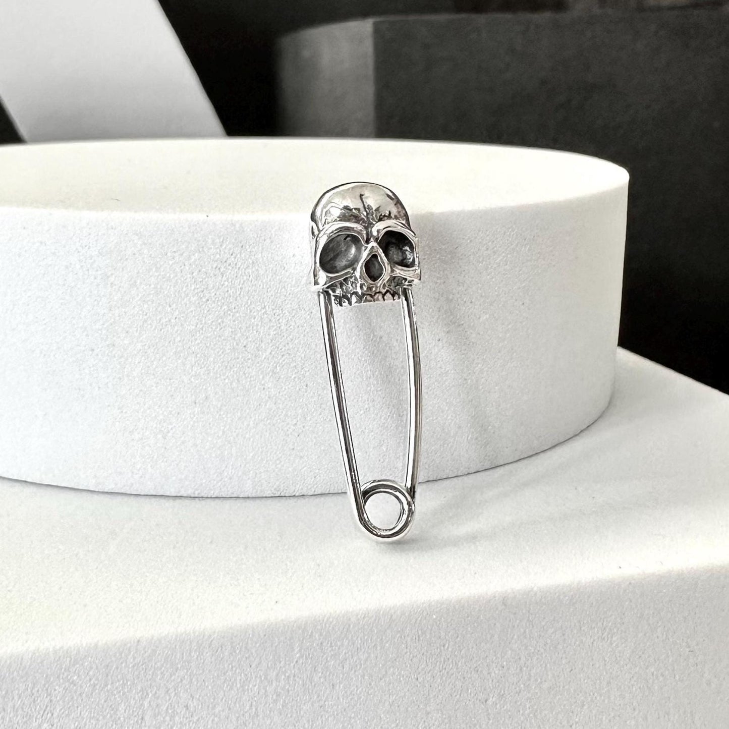 Skull Pin Gothic Biker Pirate Skull Bones Brooch