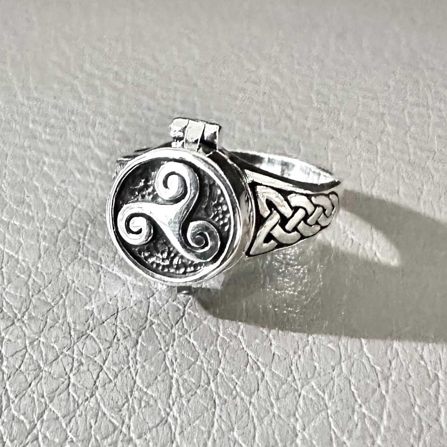 Triskelion Celtic Knot Design Viking Locket Ring