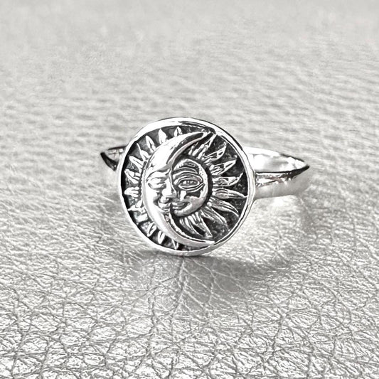 Sun & Crescent Moon Celtic Design Luna Ring