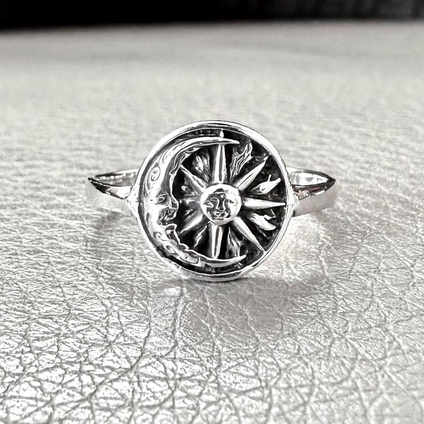 Crescent Moon and Sun Celtic Design Luna Ring
