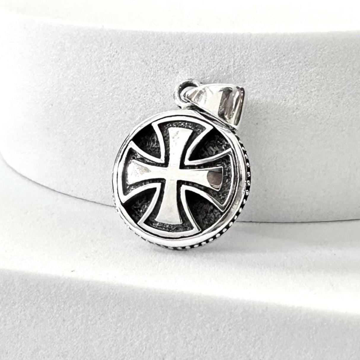 Templar Cross Knight Seal Crusader Pendant/Necklace